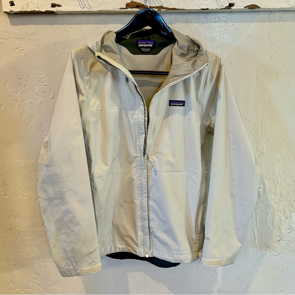 Patagonia Women's torrentshell rain jacket - Picture 7 of 12